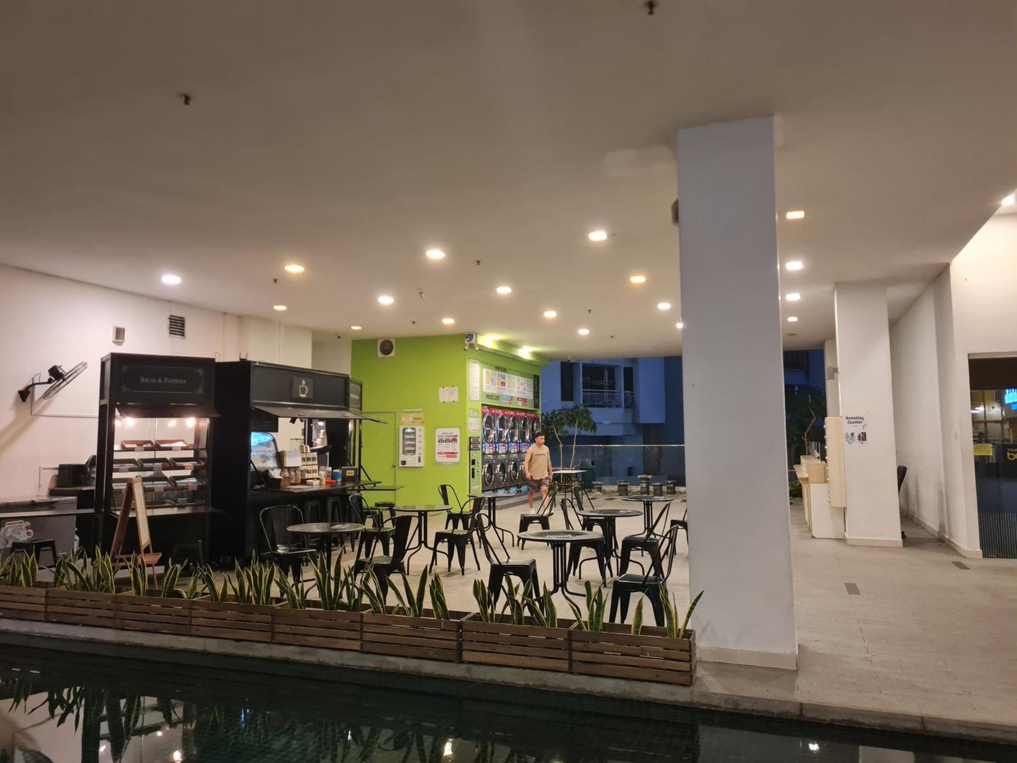 Hostel At Regalia Sky Pool Kuala Lumpur Esterno foto